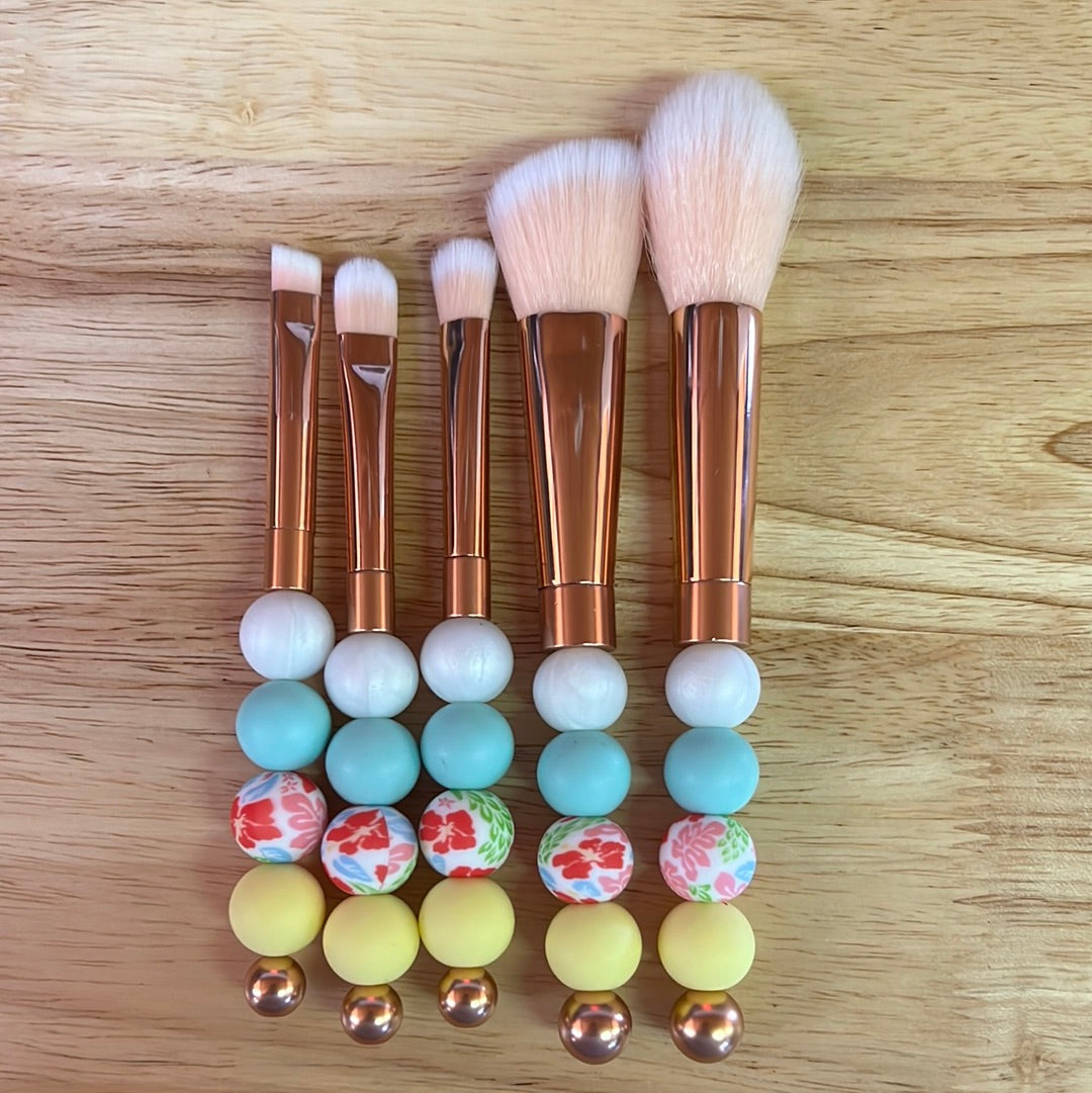 Makeup brushes (8079621193866)