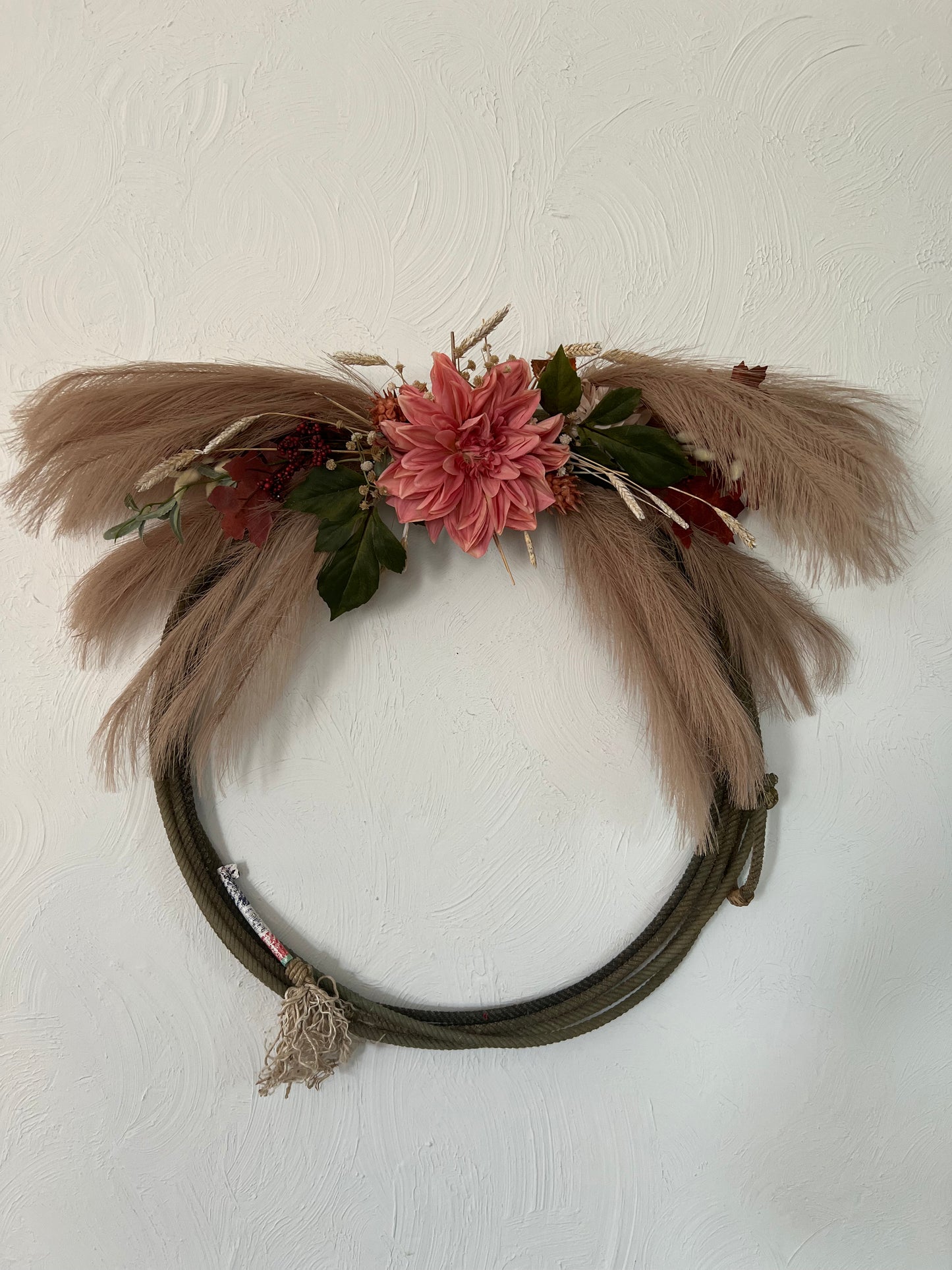Lasso wreath (7912145158282)