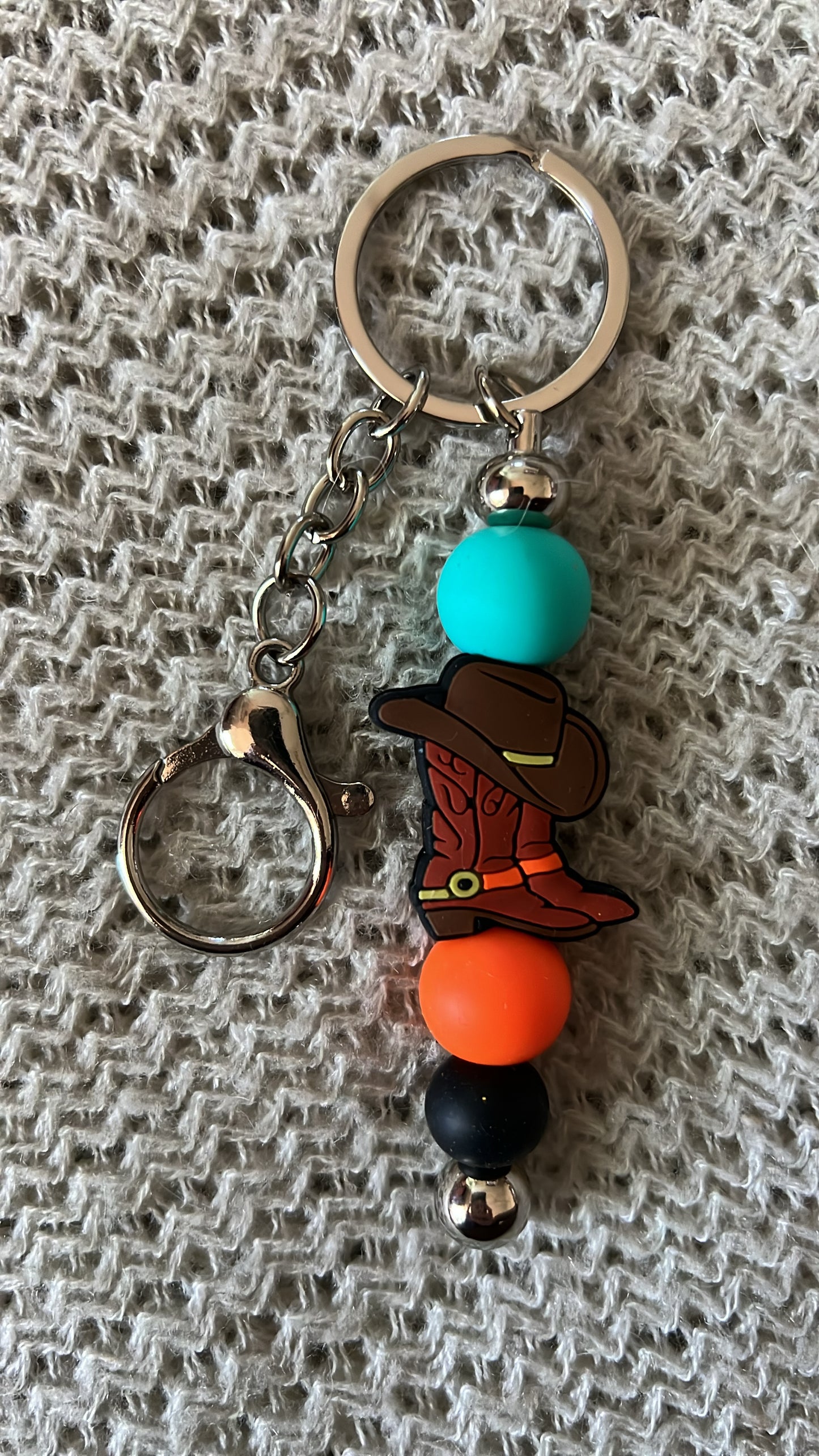 Hat and boot keychain (8007557742730)